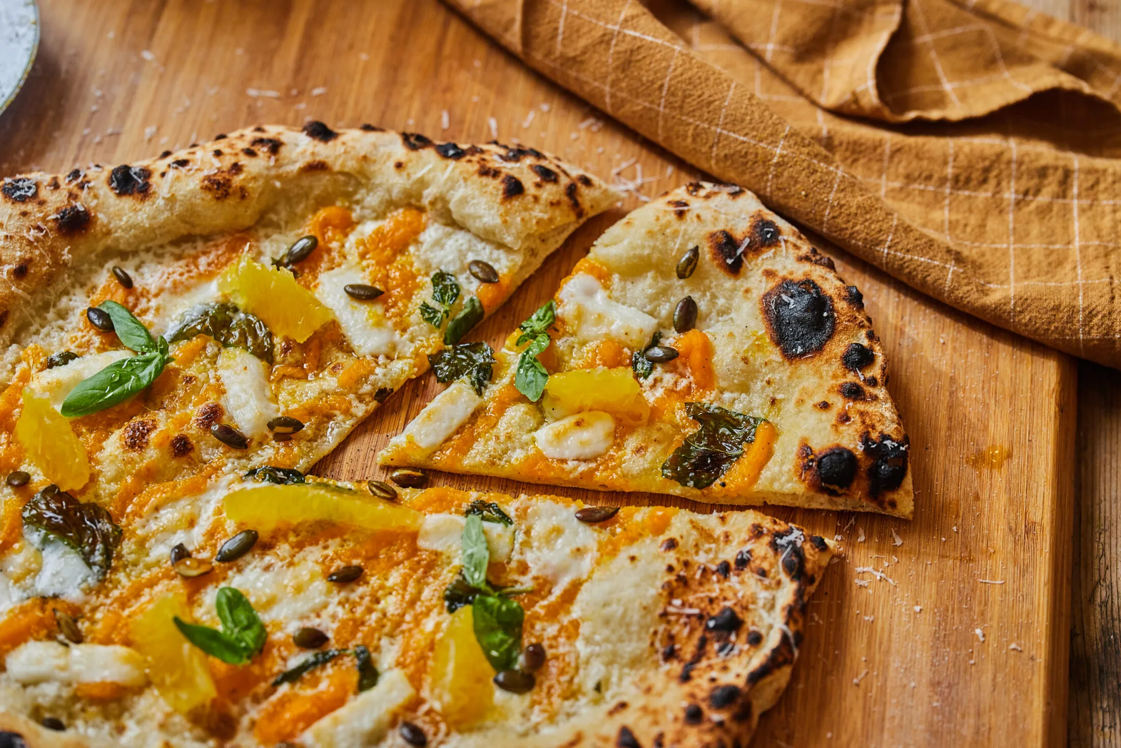 sutotokos-kecskesajtos-pizza