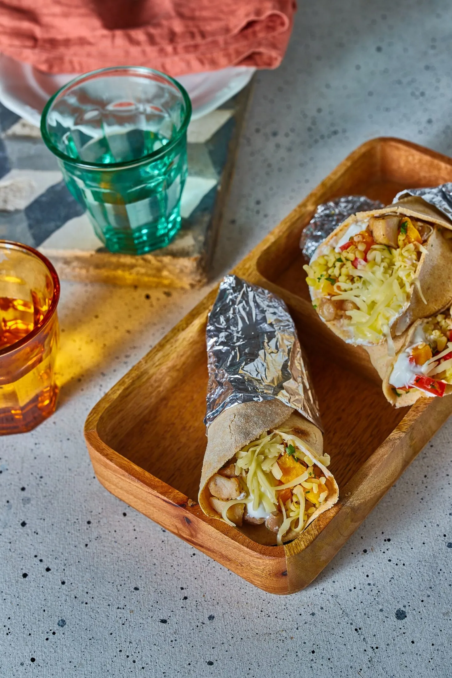 sutotokos-tabuleval-es-csirkecombbal-töltött-tortilla