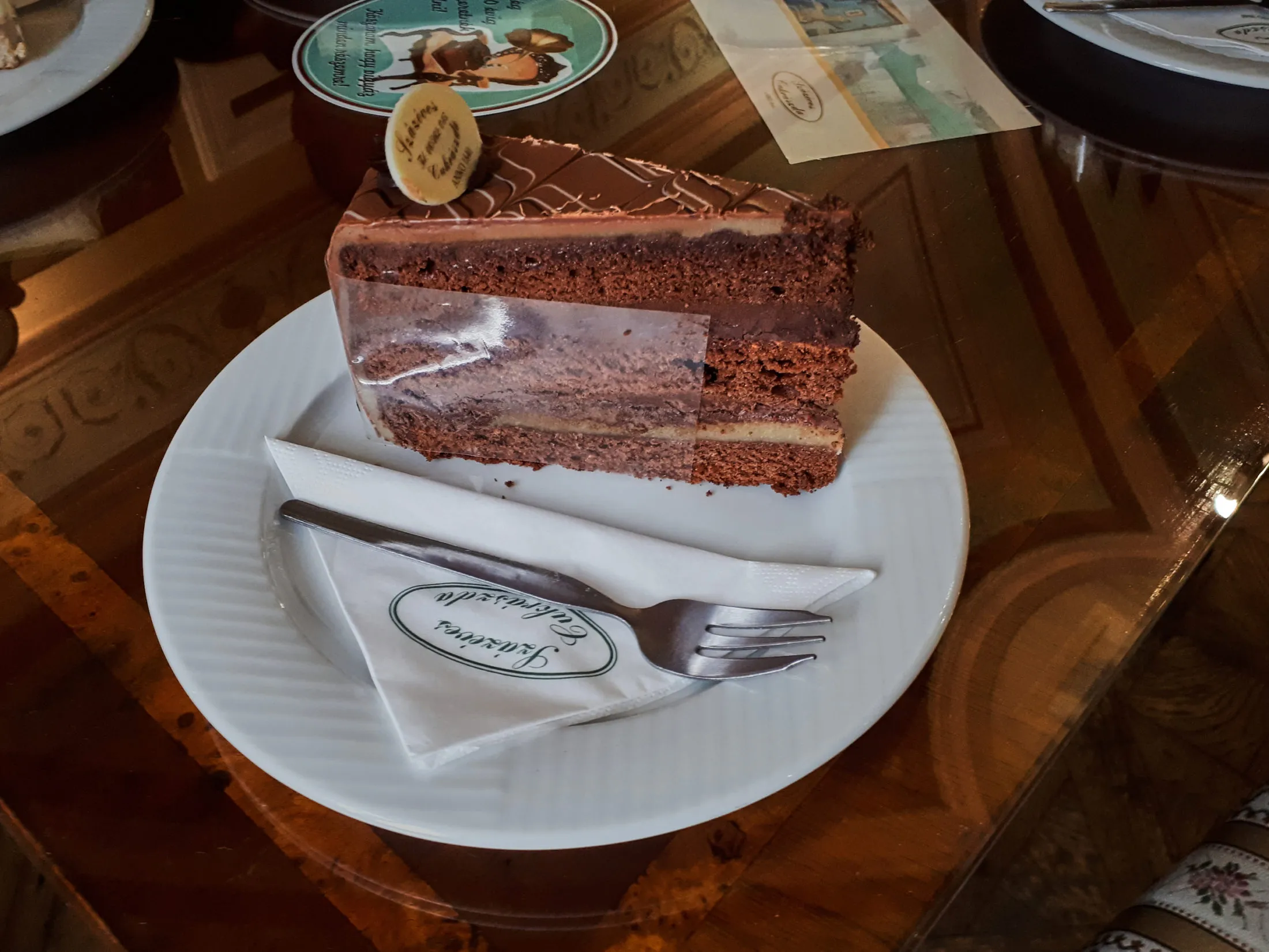 szazeves-cukraszda-szazeves-torta