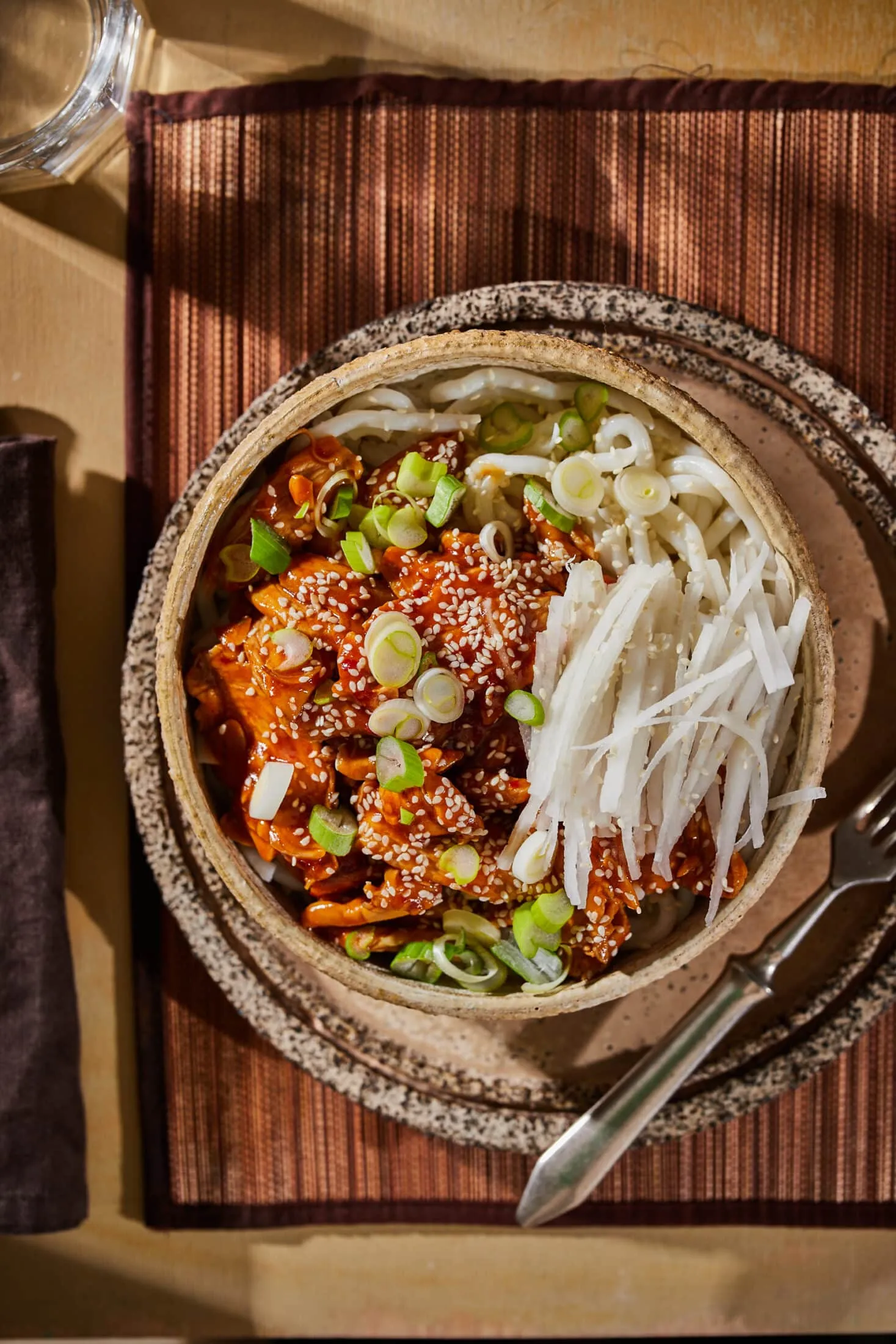 szojaszoszos-csirkes-udon