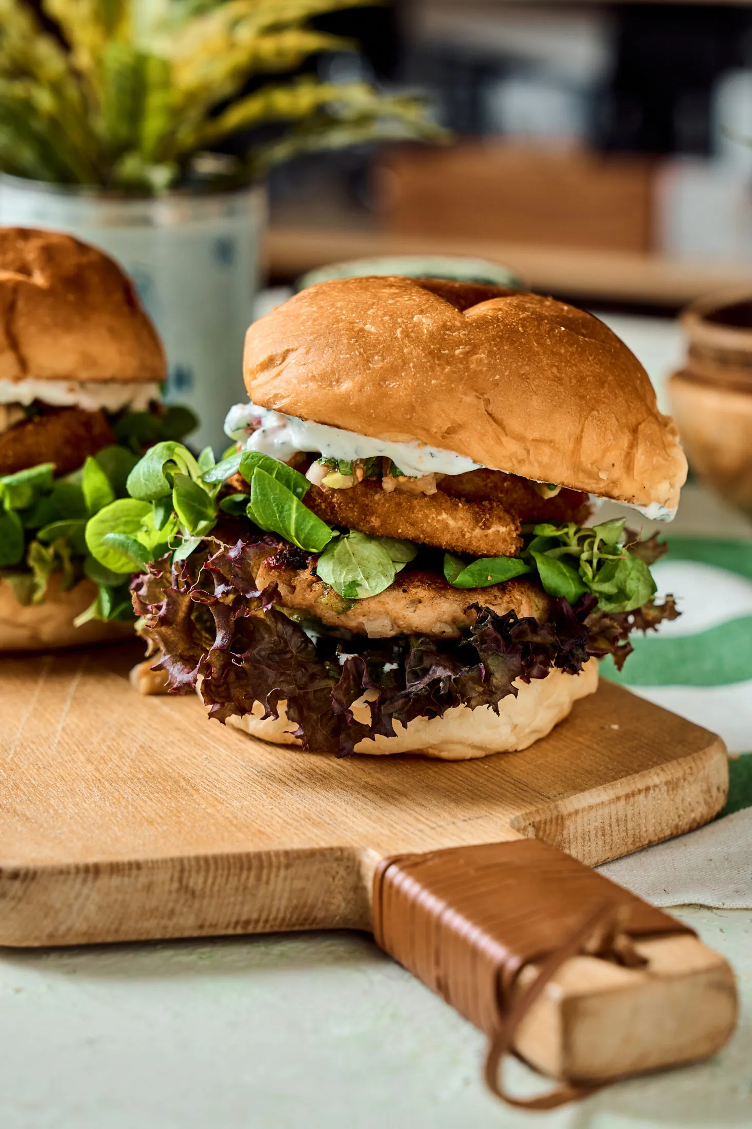 tintahalkarikas-lazacos-burger-1