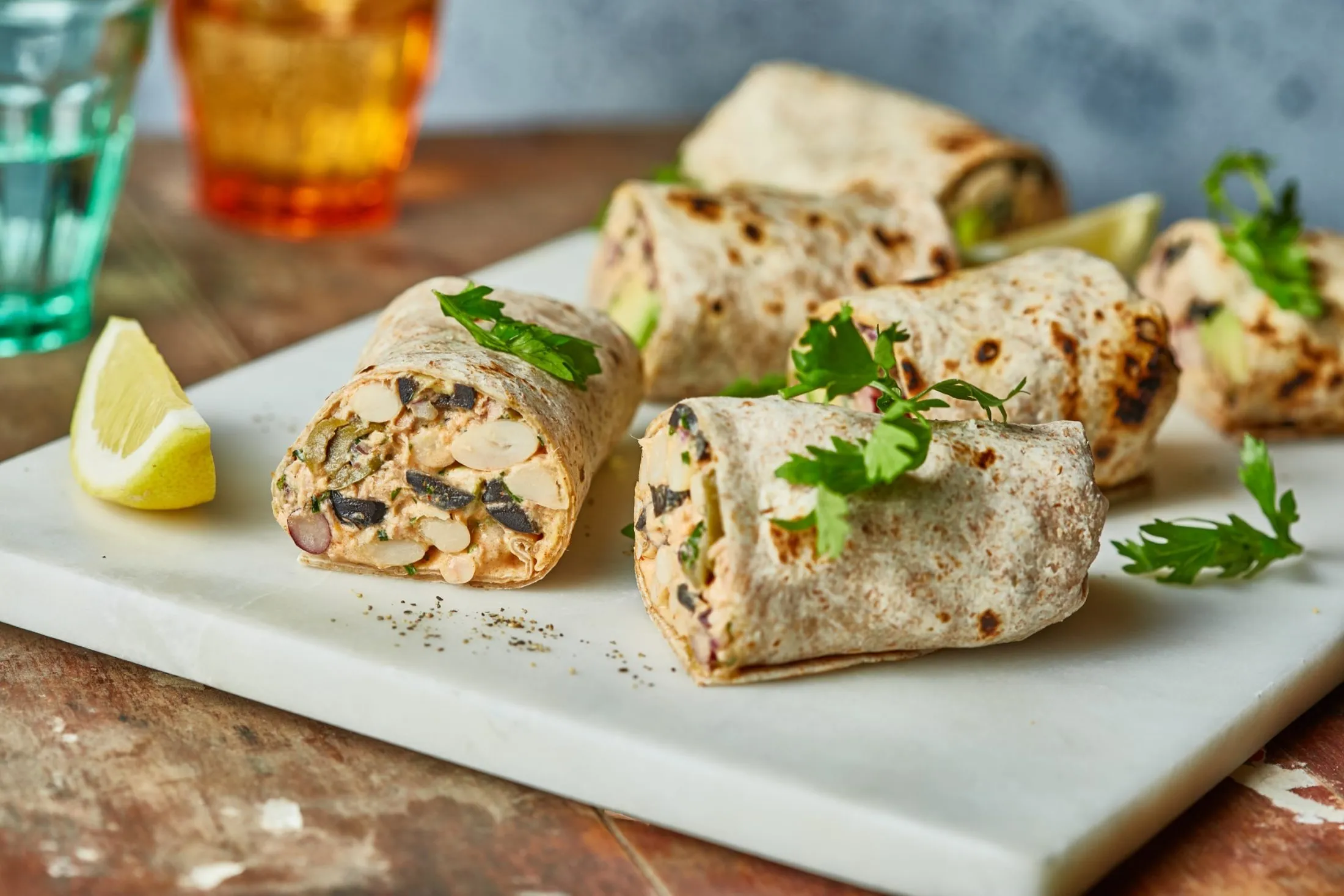 Tonhalas wrap pikáns joghurtos öntettel