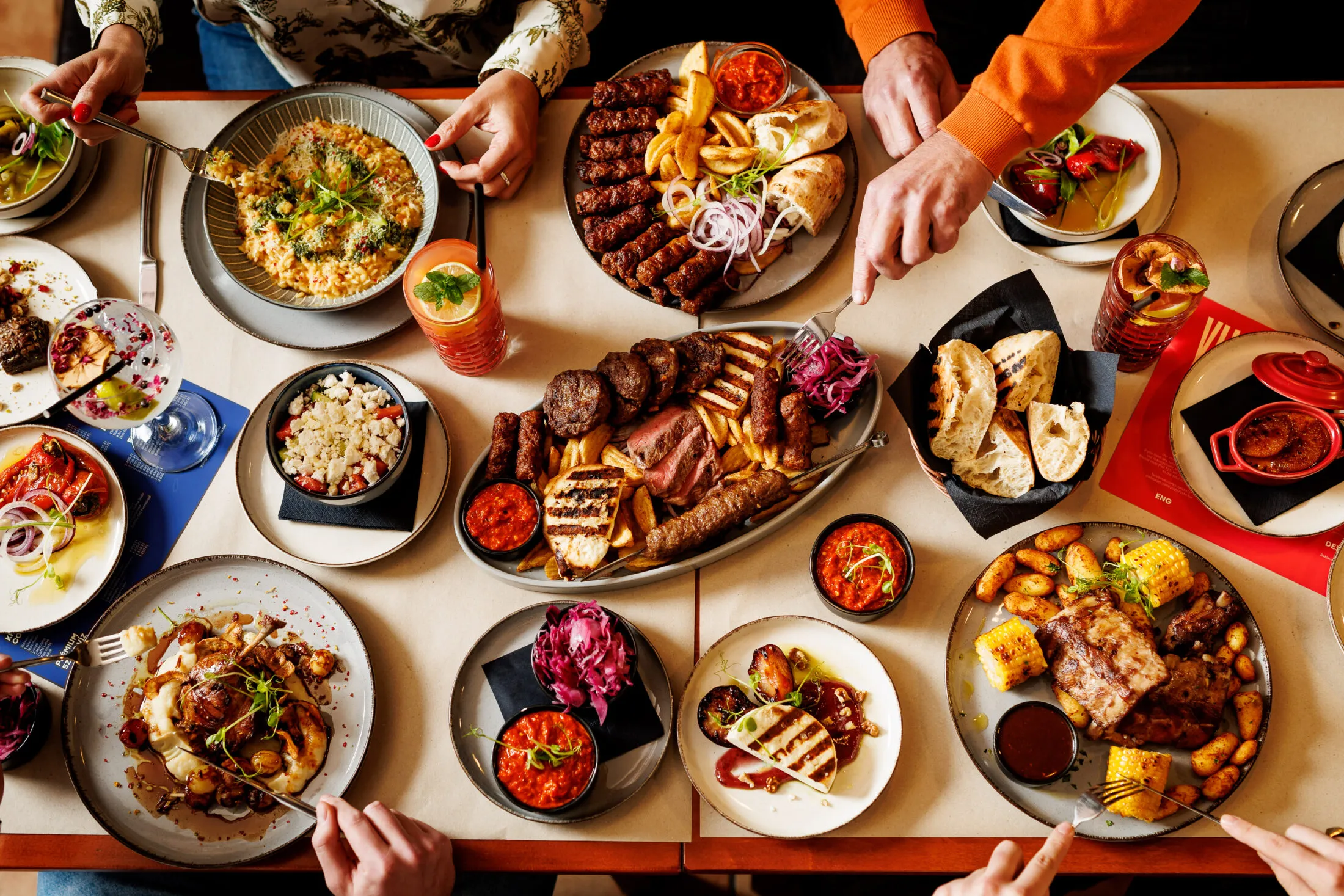Megterített asztal a Yugo Resto Barban